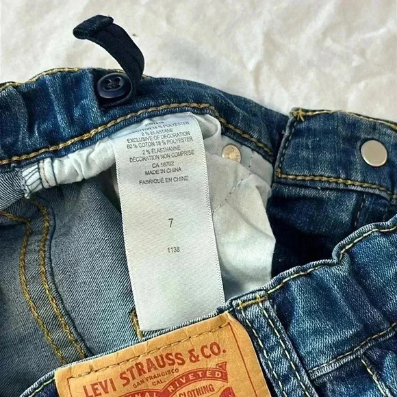 Levi’s - 510 long denim shorts with frayed ham. Size 7. - Picture 5 of 6